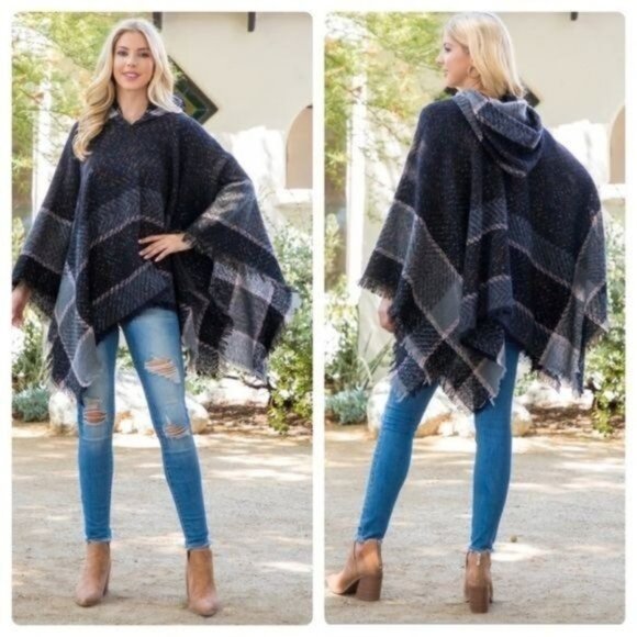 Sweaters - ❌SOLD✨HP ✨PLAID HOODED RUANA PONCHO-ONE SIZE-NEW-